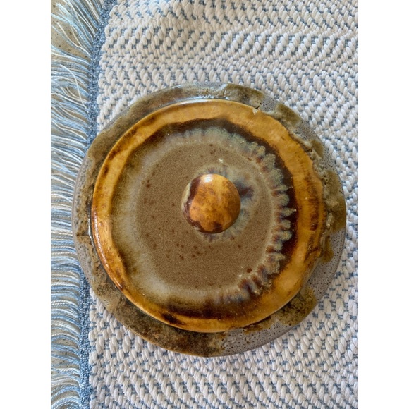 COPY - Rustic handmade pottery baker bowl with lid - Picture 7 of 16